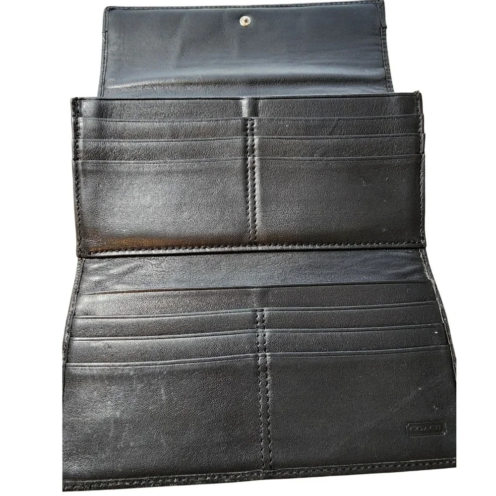 Coach Black Leather Slim Envelope Wallet with Exterior Zipper Pocket Classic‎